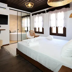  Hotel Ador Boutique Albania