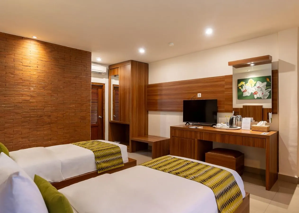 Wina Holiday Villa Kuta Lombok 4*,
